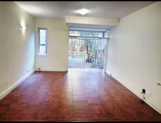 2 BEDROOM APARTMENT RENTED IN ST GEORGES PARK